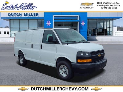 2025 Chevrolet Express Cargo WT