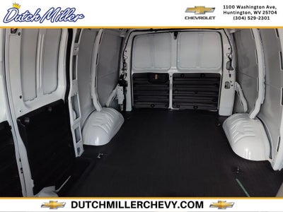 2025 Chevrolet Express Cargo WT