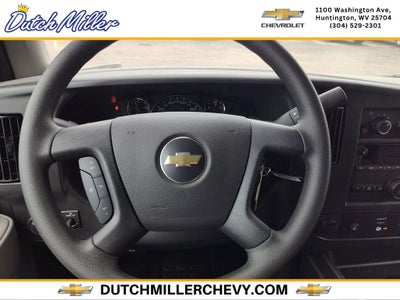 2025 Chevrolet Express Cargo WT