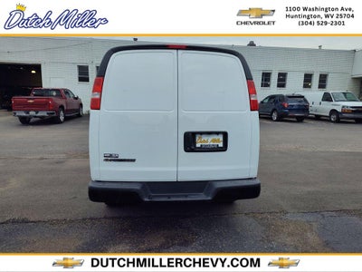 2025 Chevrolet Express Cargo WT