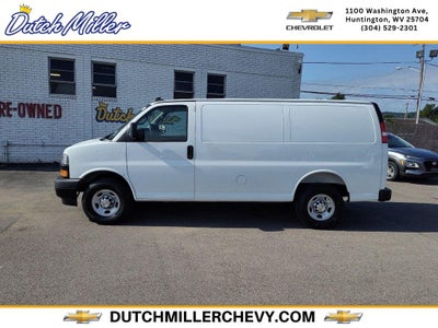 2025 Chevrolet Express Cargo WT