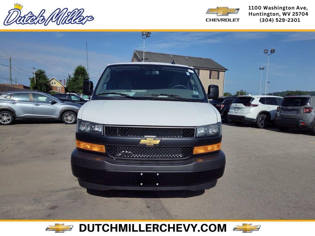 2025 Chevrolet Express Cargo WT