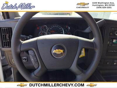 2025 Chevrolet Express Cargo WT