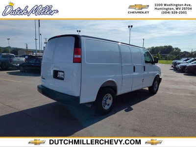 2025 Chevrolet Express Cargo WT