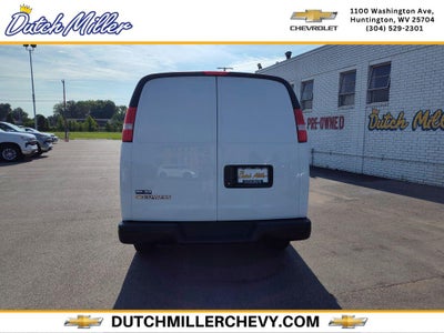 2025 Chevrolet Express Cargo WT