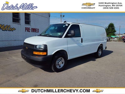 2025 Chevrolet Express Cargo WT