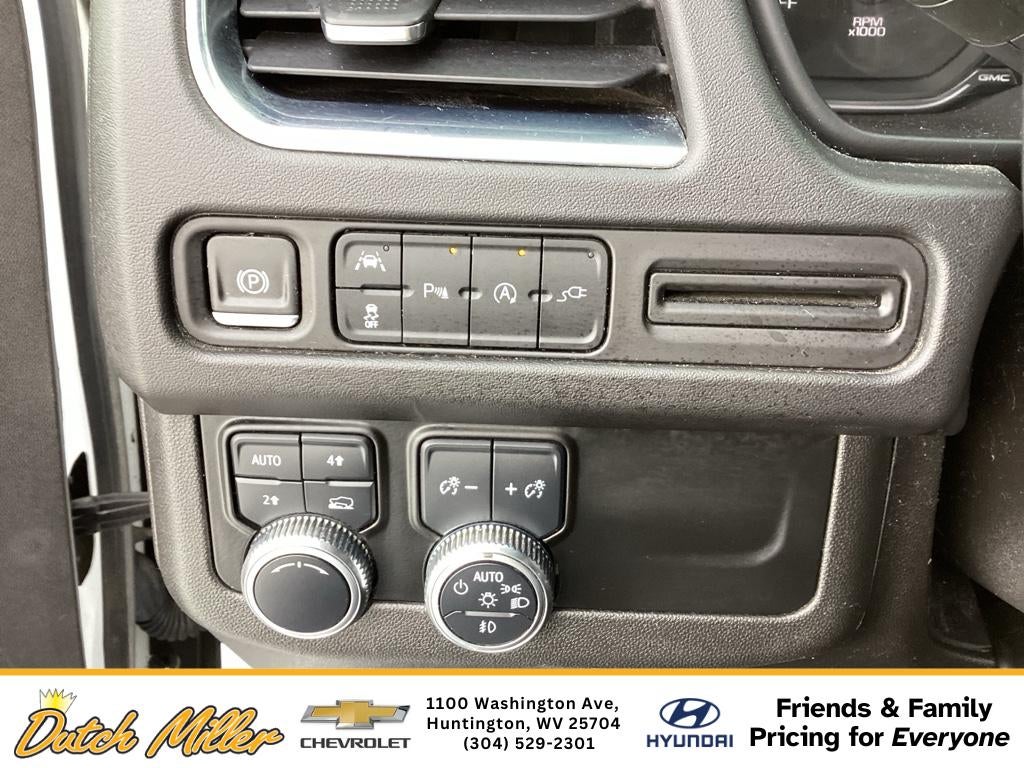 2021 GMC Yukon XL SLT