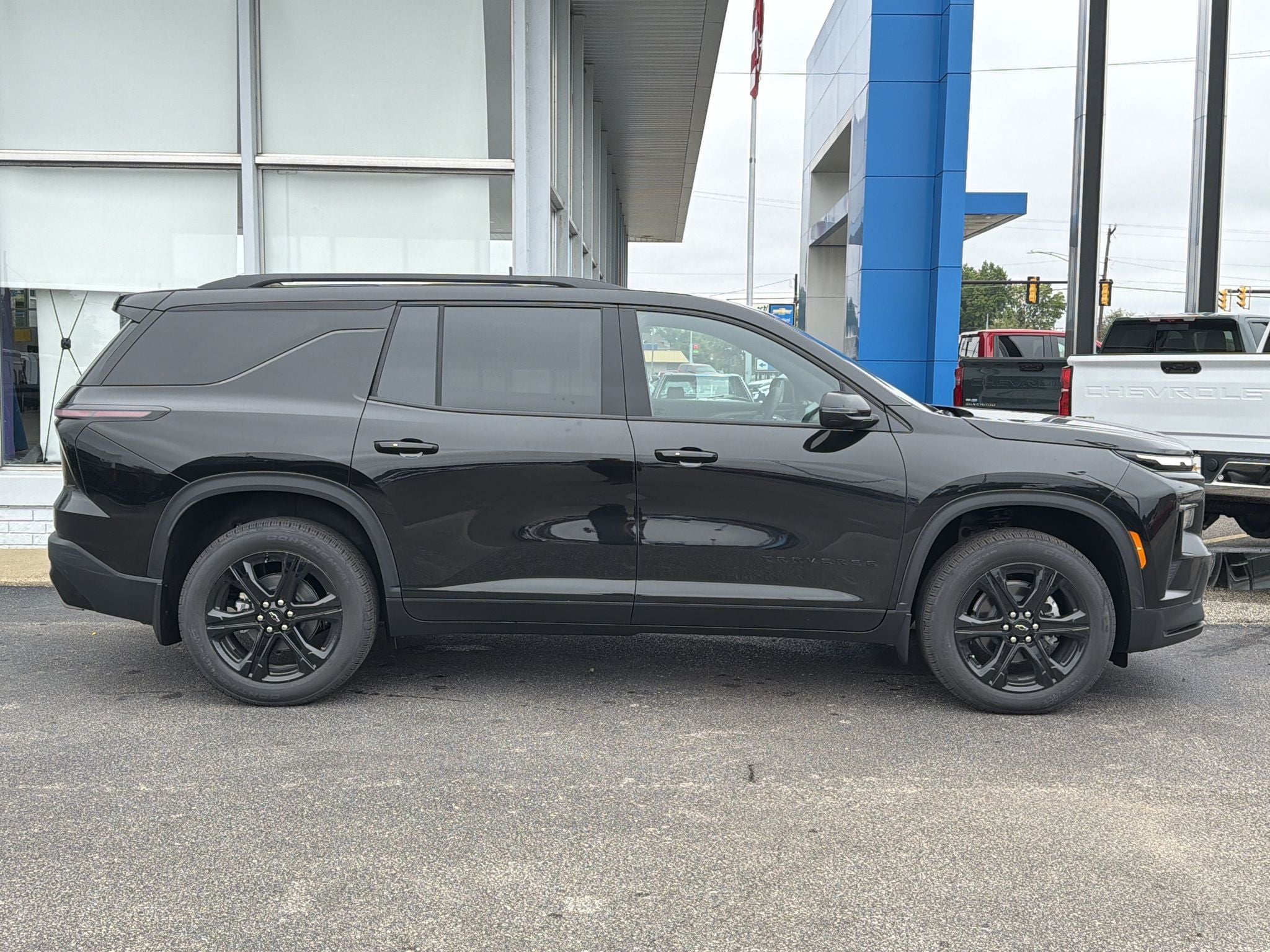 2027 Chevrolet Traverse LT