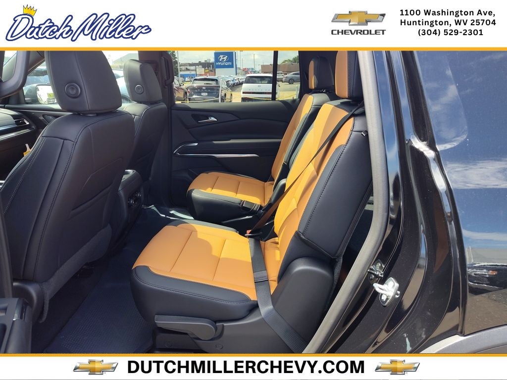 2027 Chevrolet Traverse Z71 - Photo 11