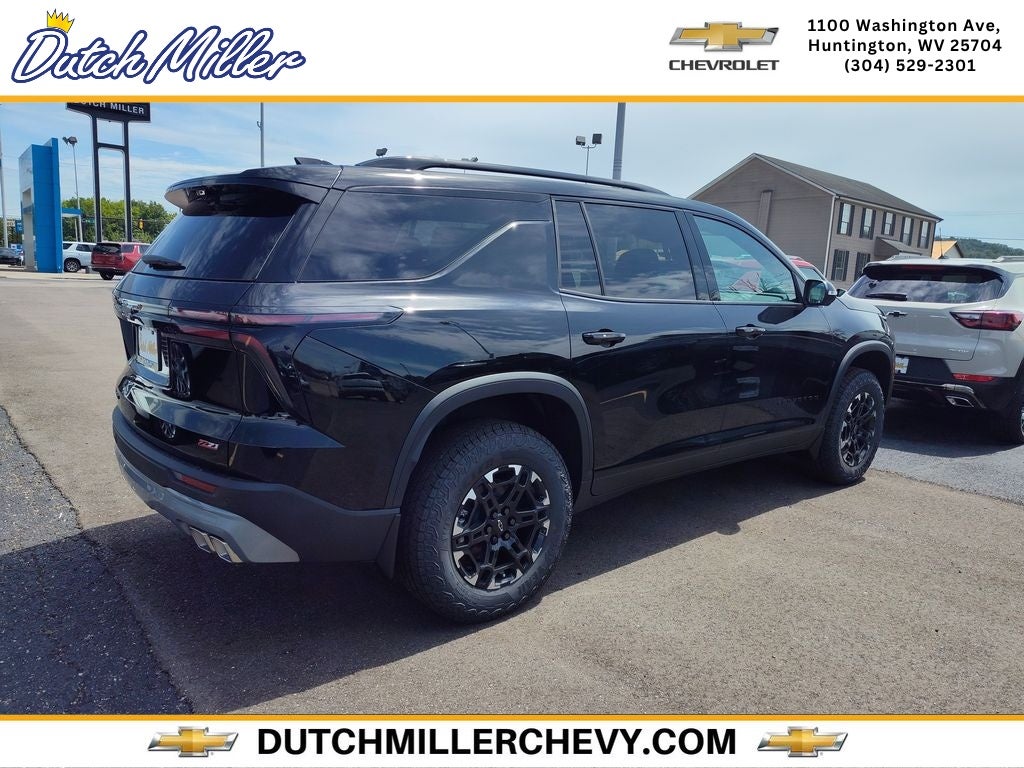 2027 Chevrolet Traverse Z71 - Photo 4