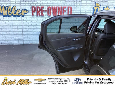 2024 Cadillac XT4 Premium Luxury