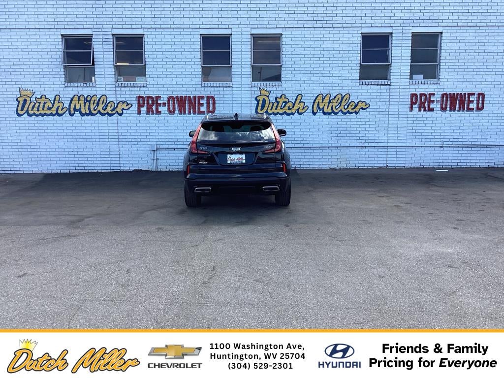 2024 Cadillac XT4 Premium Luxury