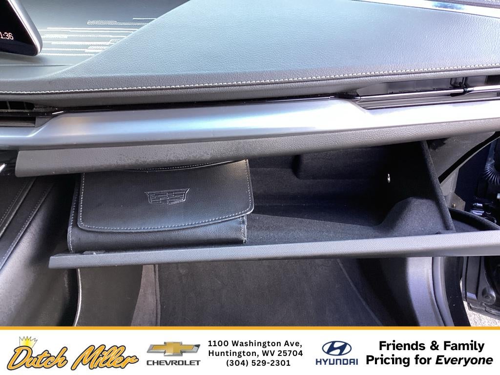 2024 Cadillac XT4 Premium Luxury