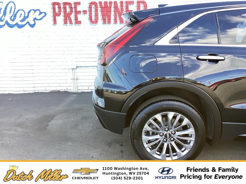 2024 Cadillac XT4 Premium Luxury
