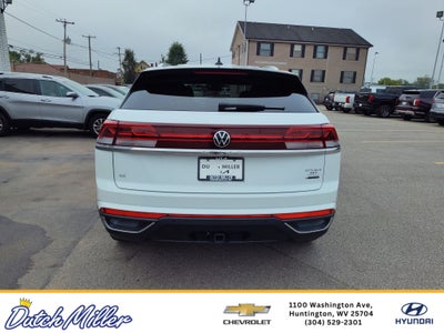 2025 Volkswagen Atlas Cross Sport 2.0T SE w/Technology