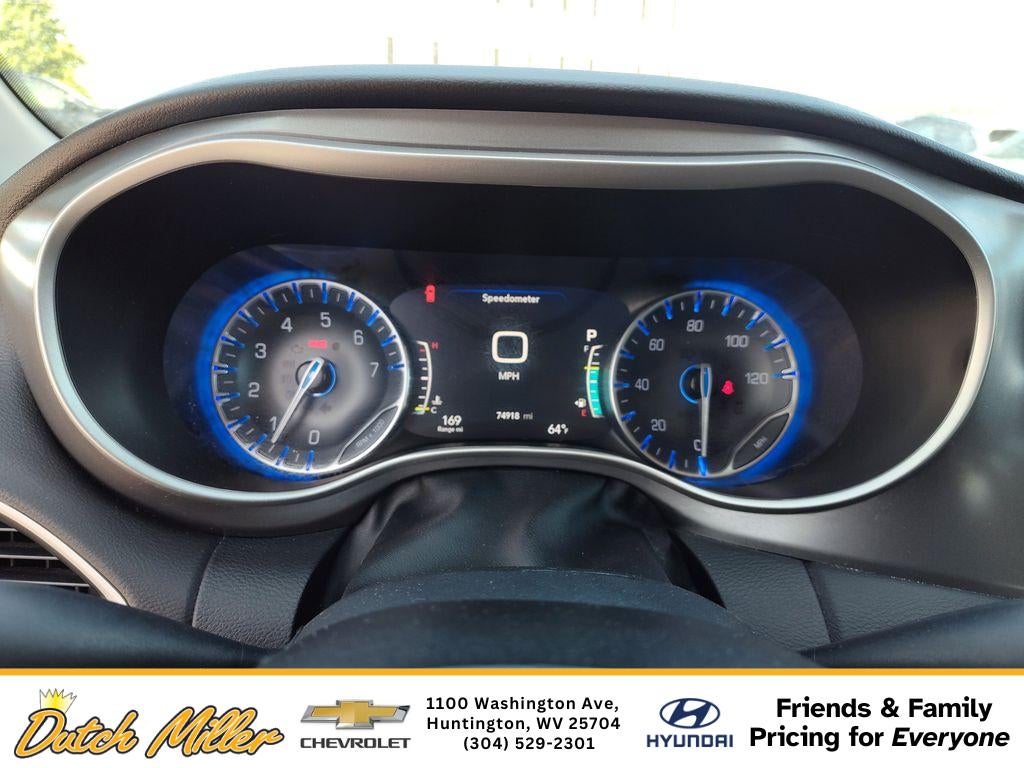 2023 Chrysler Pacifica Touring L