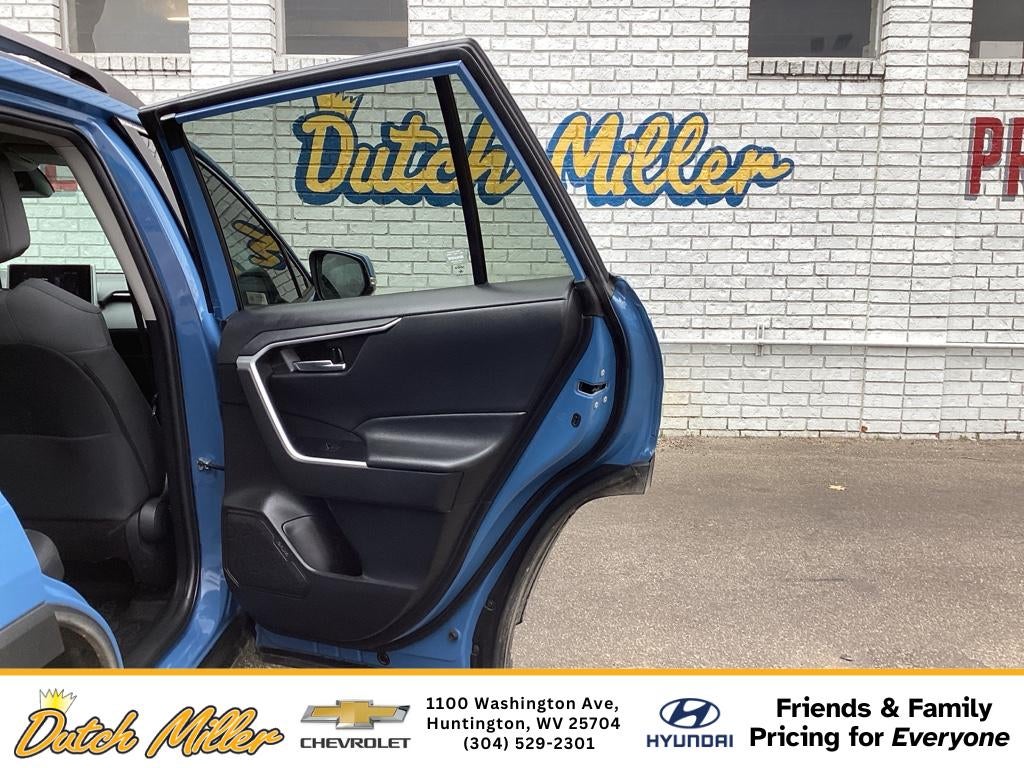 2023 Toyota RAV4 Hybrid XLE