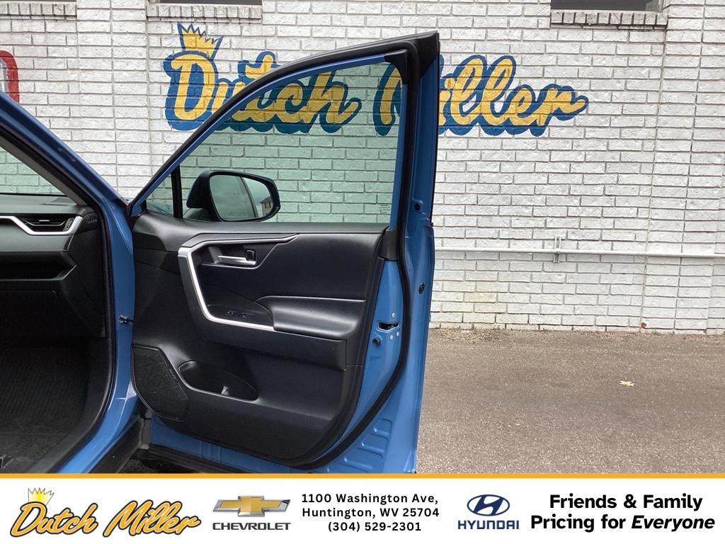 2023 Toyota RAV4 Hybrid XLE