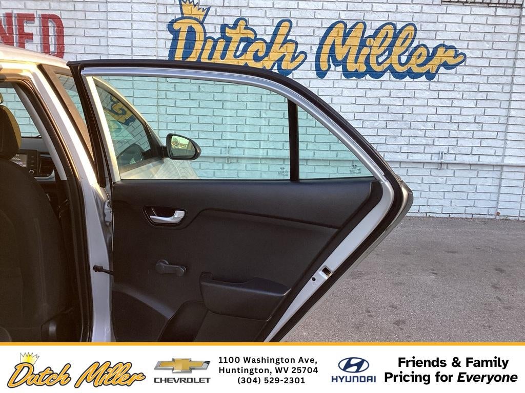 2018 Kia Rio 5-Door LX