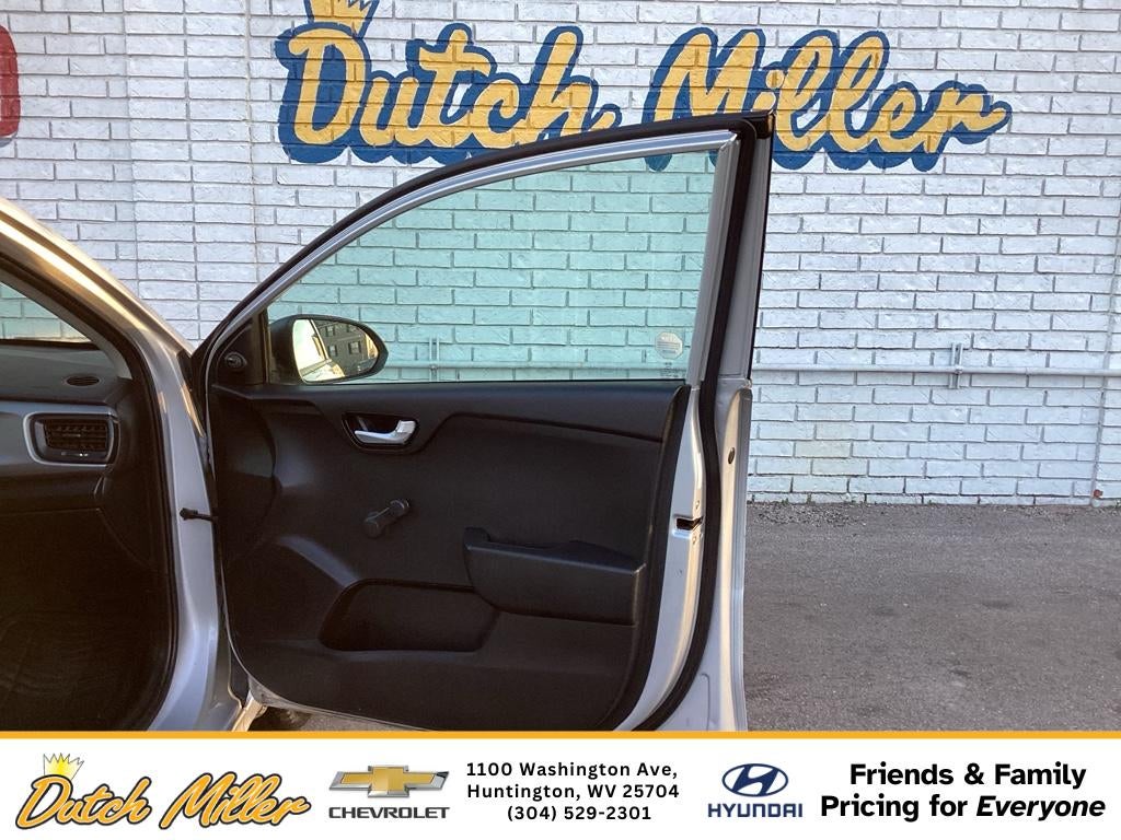 2018 Kia Rio 5-Door LX