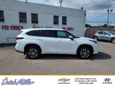 2022 Toyota Highlander XLE