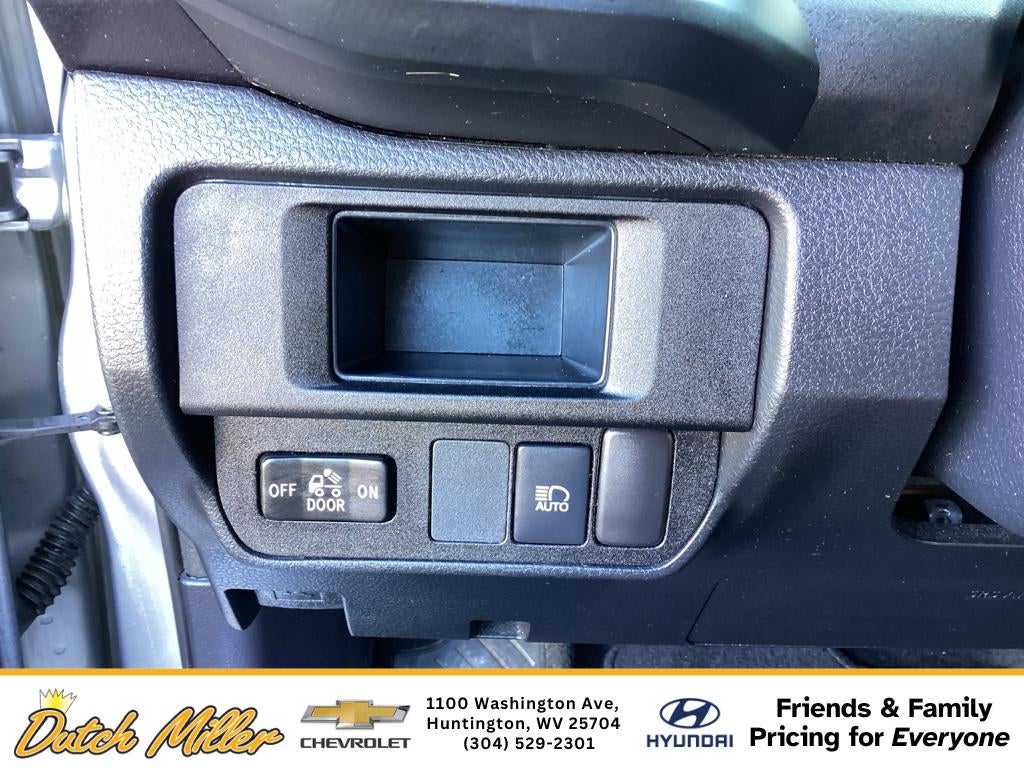 2018 Toyota Tacoma SR