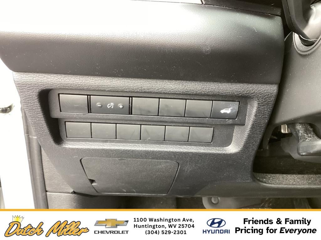 2023 Mitsubishi Outlander SEL