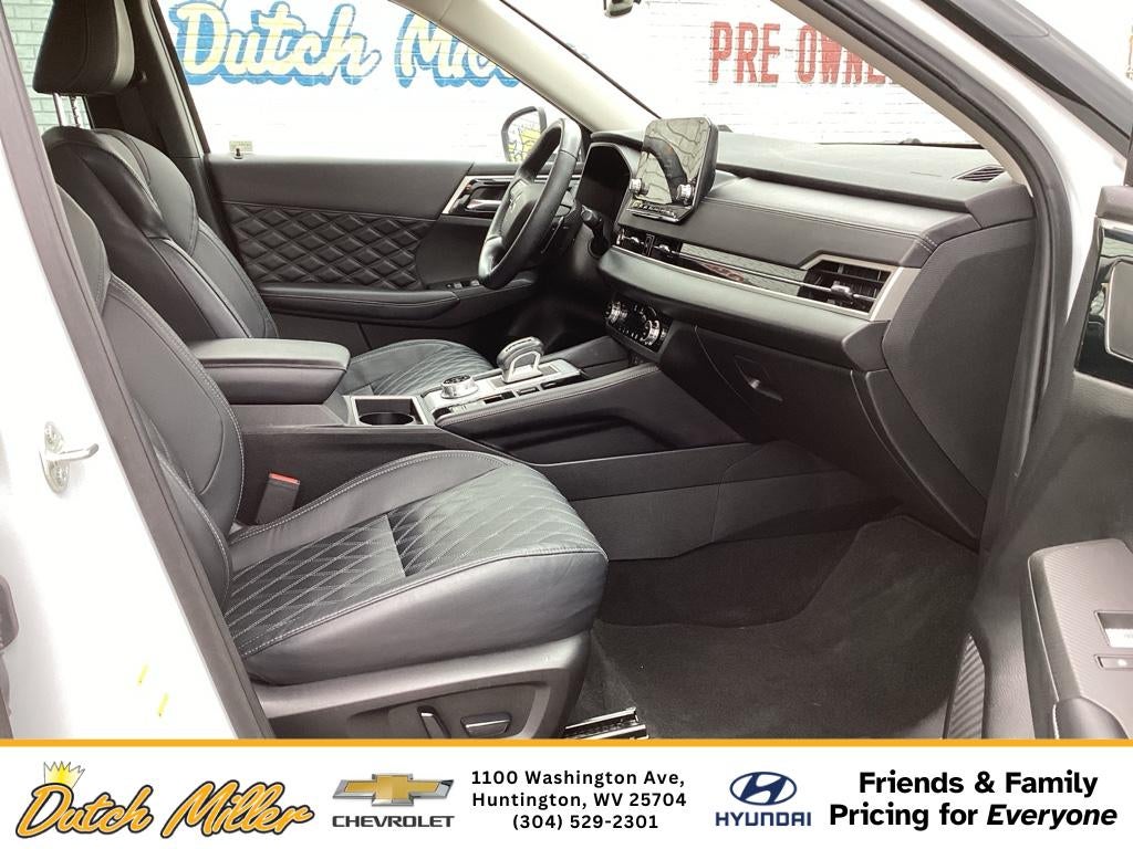 2023 Mitsubishi Outlander SEL