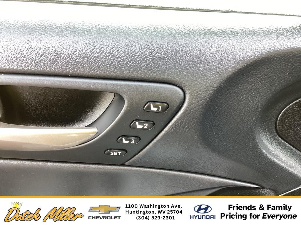 2019 Lexus IS IS 300