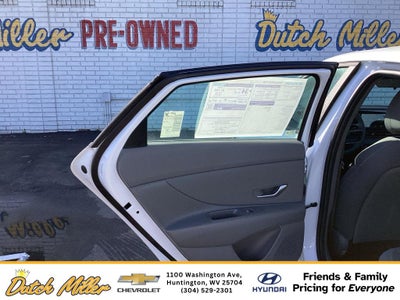 2025 Hyundai Elantra SEL Sport