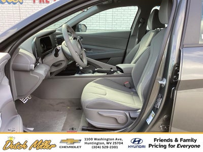 2025 Hyundai Elantra SEL Sport