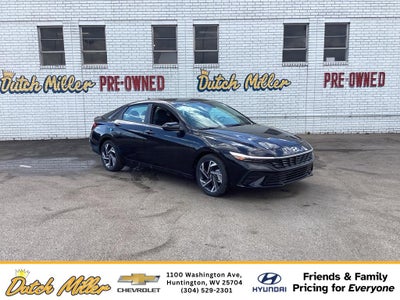 2025 Hyundai Elantra SEL Sport