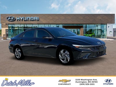 2025 Hyundai Elantra Hybrid SEL Sport