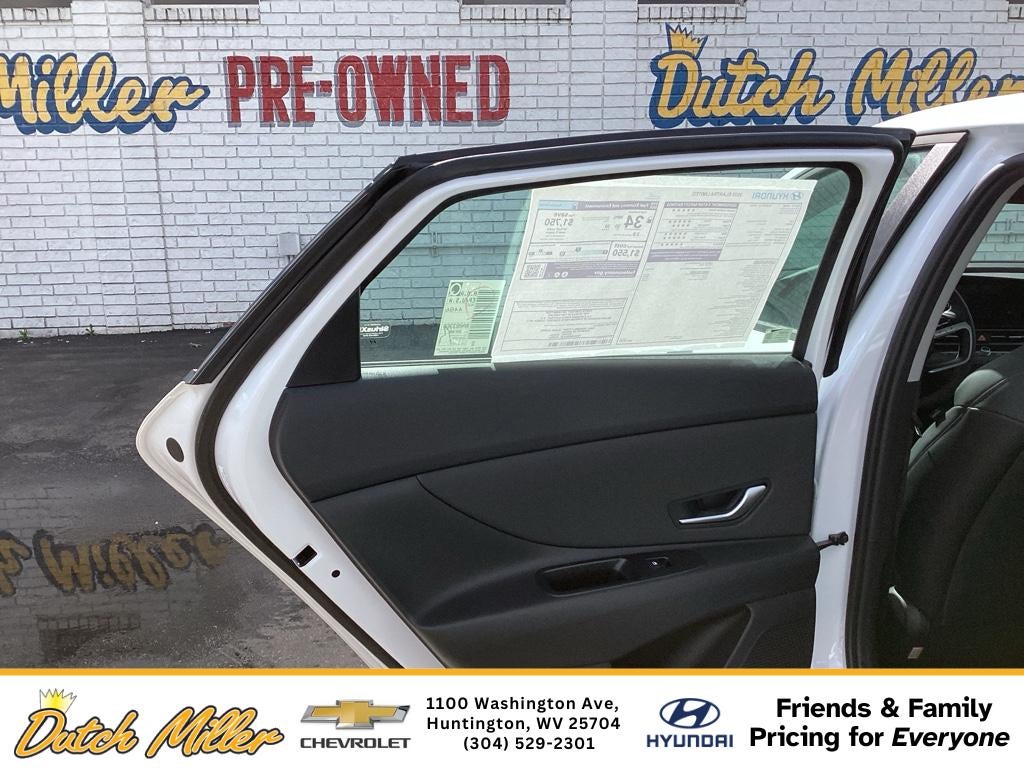 2025 Hyundai Elantra Limited