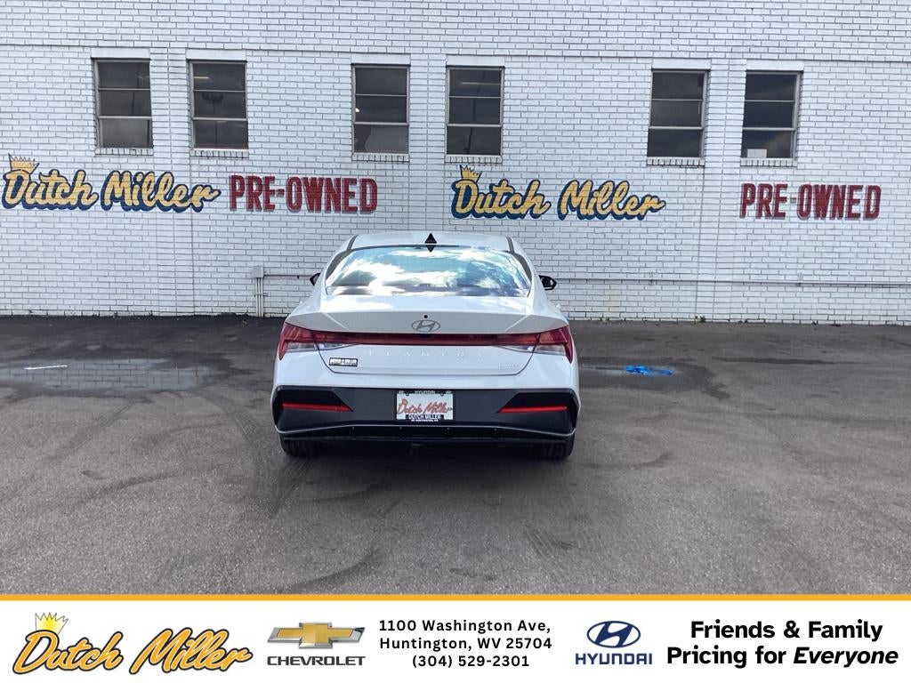 2025 Hyundai Elantra Limited