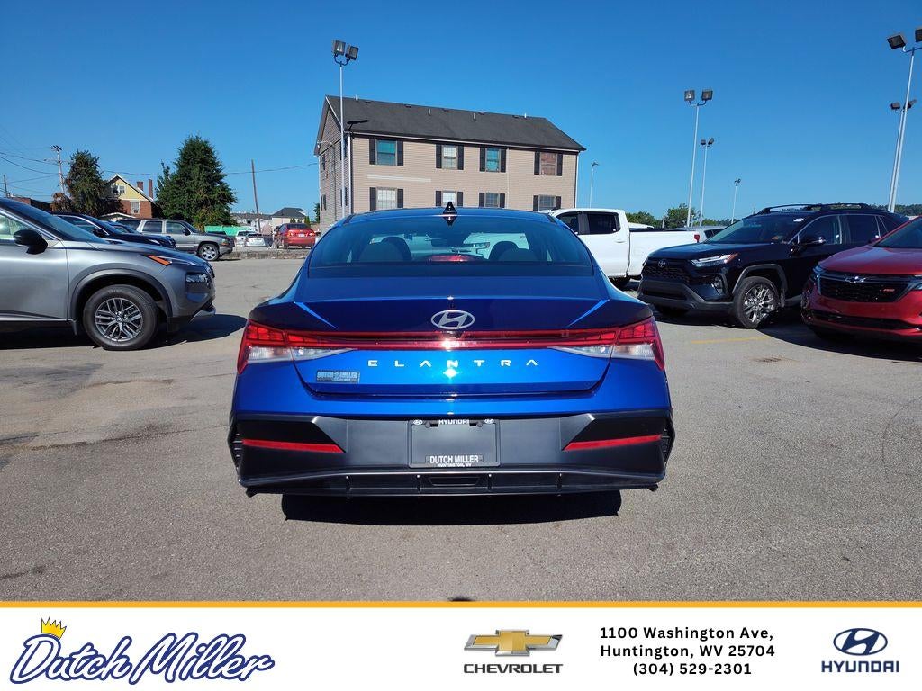 2025 Hyundai Elantra SEL Convenience